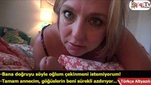Anneme beni azdırdığını söyledim ve benimle yattı Türkçe altyazılı porno